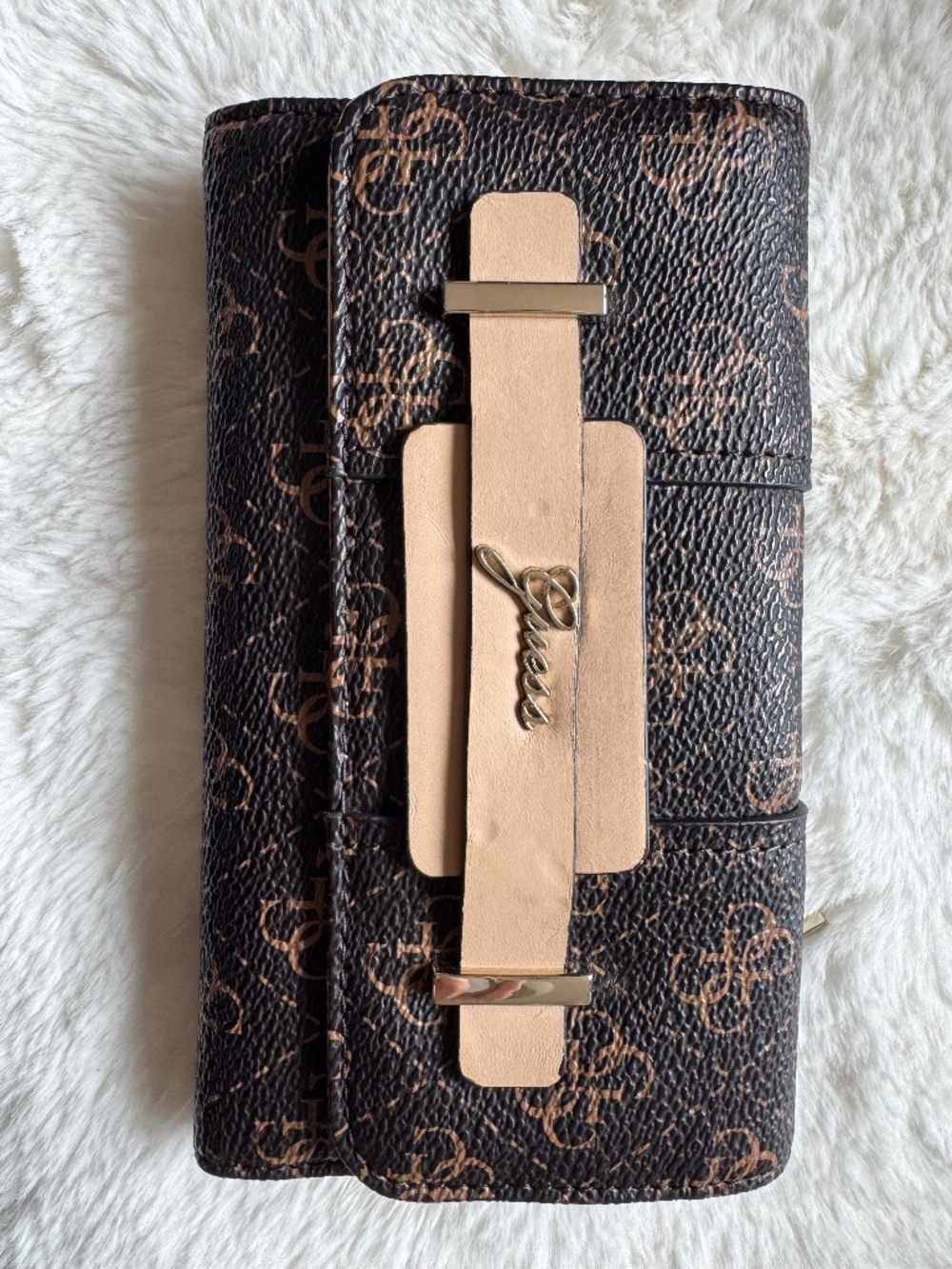 Guess wallet
